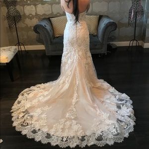 Kenneth Winston 1645 Wedding Dress